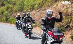 Pulsar Mania Thrill of Riding, part 4: Group Riding Pulsar Mania Thrill of Riding, part 4: Group Riding