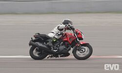 Hero Xtreme 200R launched at Rs. 89,900 Hero Xtreme 200R launched at Rs. 89,900