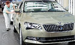 Skoda rolls out 5,00,000th third generation Superb Skoda rolls out 5,00,000th third generation Superb