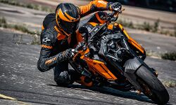 KTM’s big bikes reach India; launches 1390 Super Duke R at ₹22.96 lakh KTM’s big bikes reach India; launches 1390 Super Duke R at ₹22.96 lakh