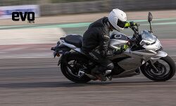 Suzuki Gixxer SF 250- First Ride Review Suzuki Gixxer SF 250- First Ride Review
