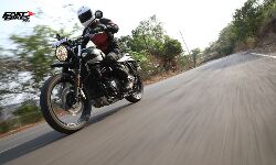 Triumph Street Scrambler: The Street Twin that goes further       Triumph Street Scrambler: The Street Twin that goes further     Â