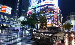 BMW unveils third-generation BMW X6