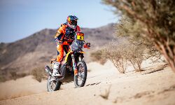 2025 Dakar Rally: Daniel Sanders and Henk Lategan on the podium in the Prologue stage 2025 Dakar Rally: Daniel Sanders and Henk Lategan on the podium in the Prologue stage