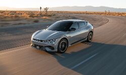 2025 Kia EV6 debuts with bigger battery options and more range 2025 Kia EV6 debuts with bigger battery options and more range