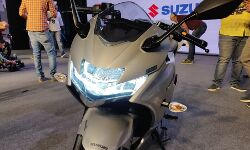 Suzuki launches the all new Gixxer SF 250 and updated Gixxer SF at Rs 1.70 lakh and Rs 1.09 lakh Suzuki launches the all new Gixxer SF 250 and updated Gixxer SF at Rs 1.70 lakh and Rs 1.09 lakh