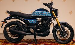 TVS unveils special editions of Ronin at Rann Utsav TVS unveils special editions of Ronin at Rann Utsav