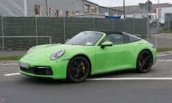 Porsche 911 Targa spied – 911’s third body style is back