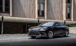 Lexus rolls out the ES 300h at Rs 59.13 lakh internationally