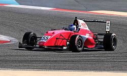 MRF Challenge Round 2: Jamie Chadwick wins three races MRF Challenge Round 2: Jamie Chadwick wins three races