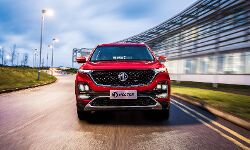 MG Hector images and connectivity features revealed