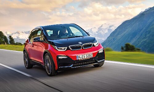 BMW e-mobility expansion is two years ahead of schedule BMW e-mobility expansion is two years ahead of schedule