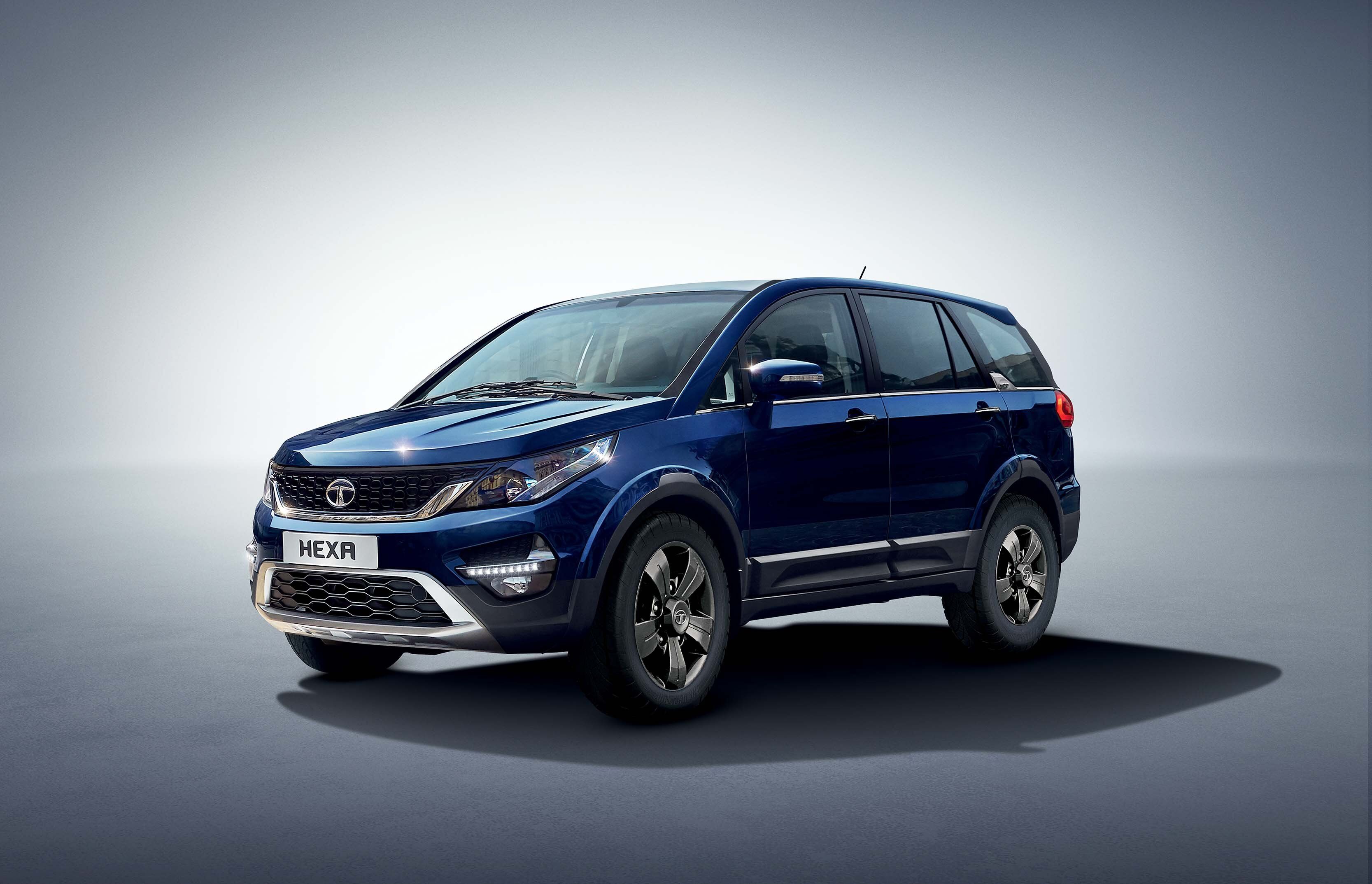 Tata Hexa XM+ launched at Rs 15.27 lakh Tata Hexa XM+ launched at Rs 15.27 lakh